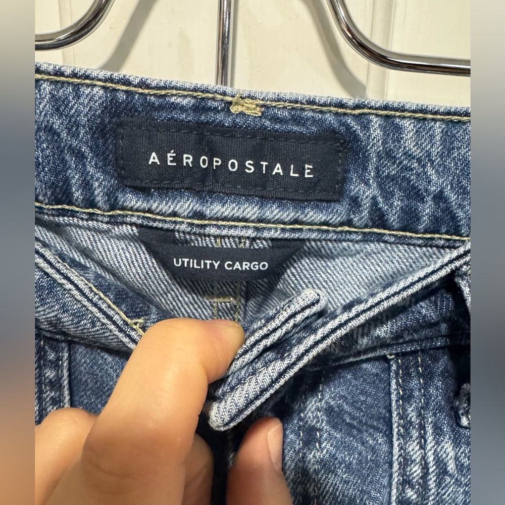 Women’s Aeropostale Utility Cargo Jeans - Picture 2 of 4